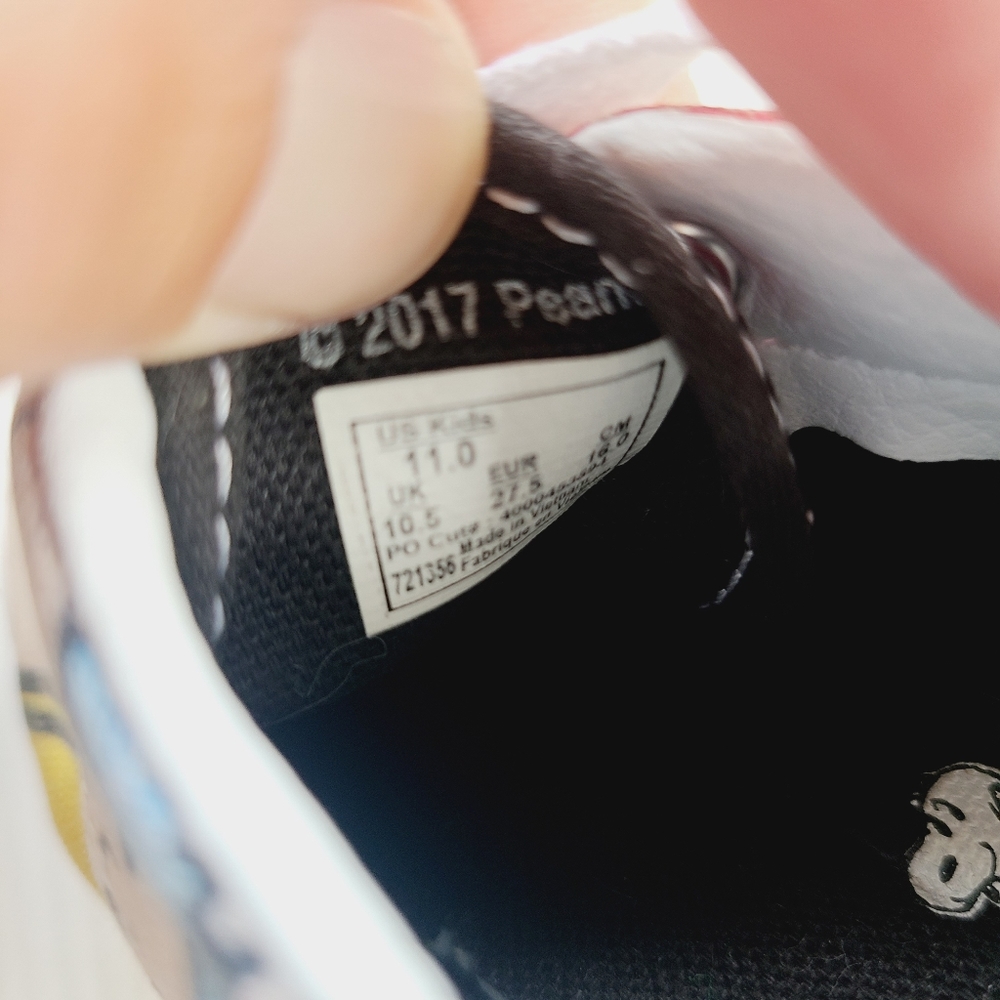 VANS x Peanuts kids Low Top Tie Shoes Sneakers Size 11 Toddler - Picture 5 of 9